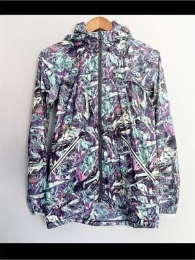 Lululemon Miss Misty Rain Jacket II Iridescent Multi Size 4
